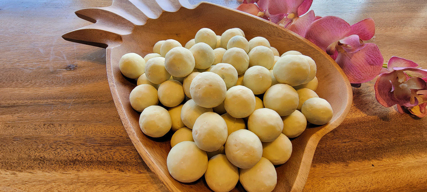 Sweet Paradise Maui White Chocolate Macademia nuts